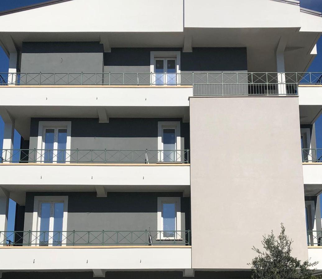Via Cagliari Apartamento Catanzaro Exterior foto