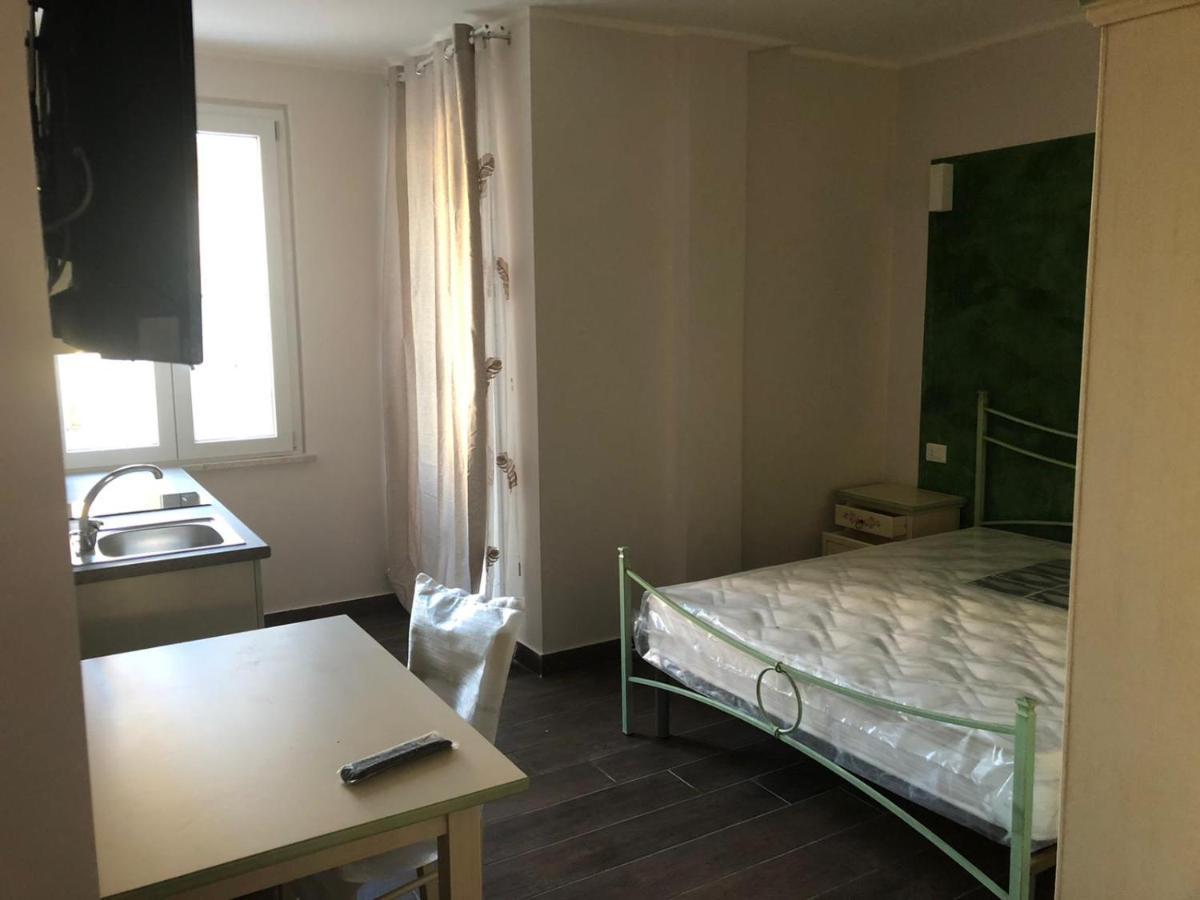 Via Cagliari Apartamento Catanzaro Exterior foto
